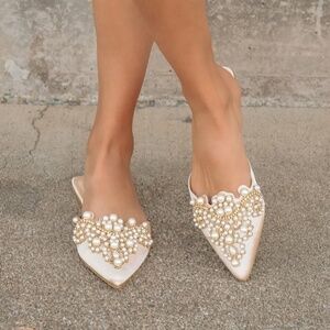 Lulus Flora Ivory Satin Pearl Embroidered Pointed-toe Flats White - Size 7.5